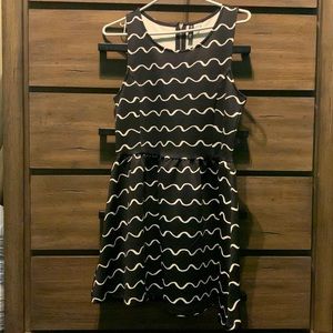Black/White Squiggly Line Mini Dress